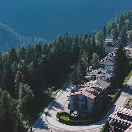 Hotel Fantelli Фолгарида Екстериор снимка
