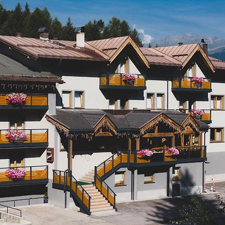 Hotel Fantelli Фолгарида Екстериор снимка