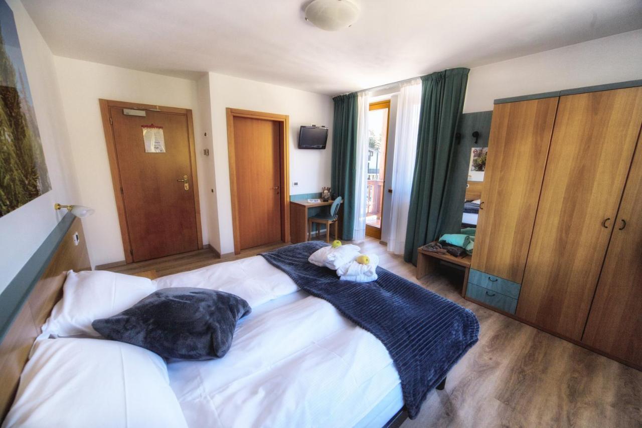 Hotel Fantelli Фолгарида Екстериор снимка