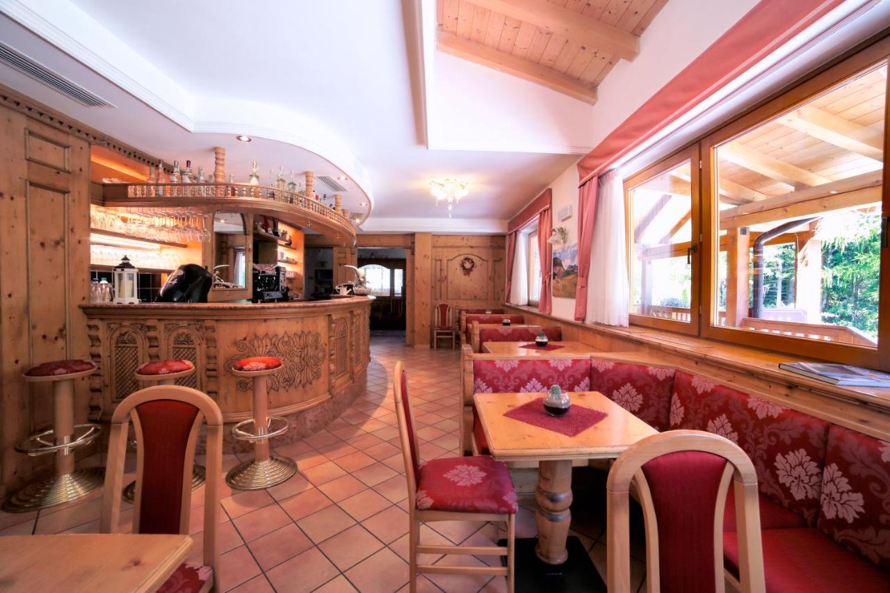Hotel Fantelli Фолгарида Екстериор снимка