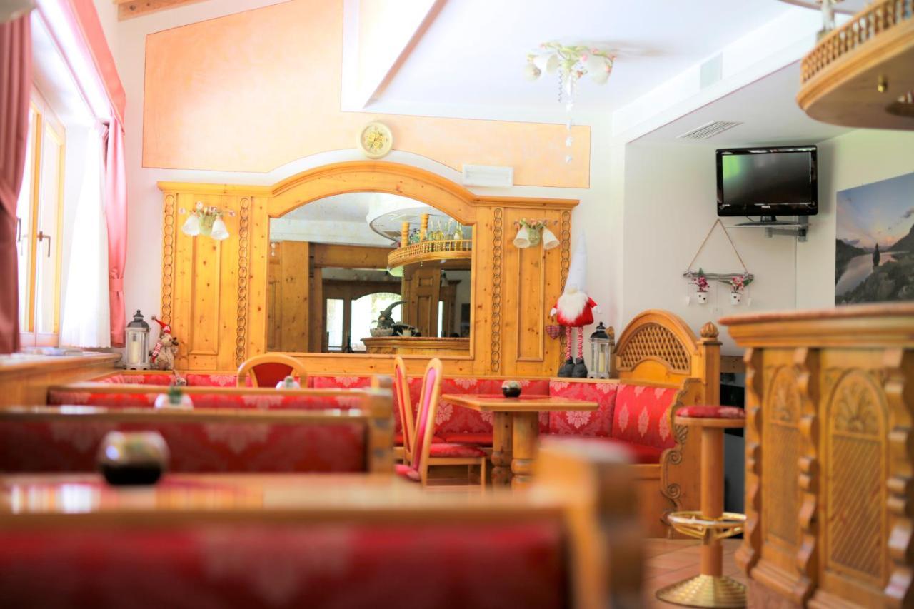 Hotel Fantelli Фолгарида Екстериор снимка