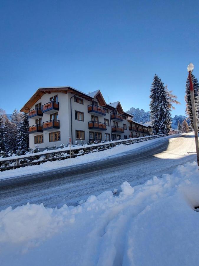 Hotel Fantelli Фолгарида Екстериор снимка