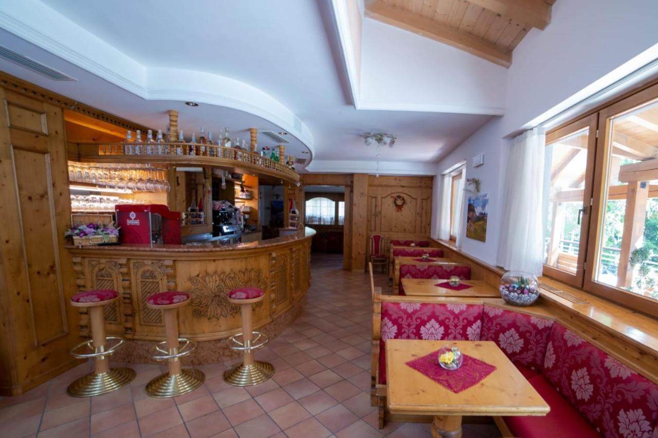 Hotel Fantelli Фолгарида Екстериор снимка