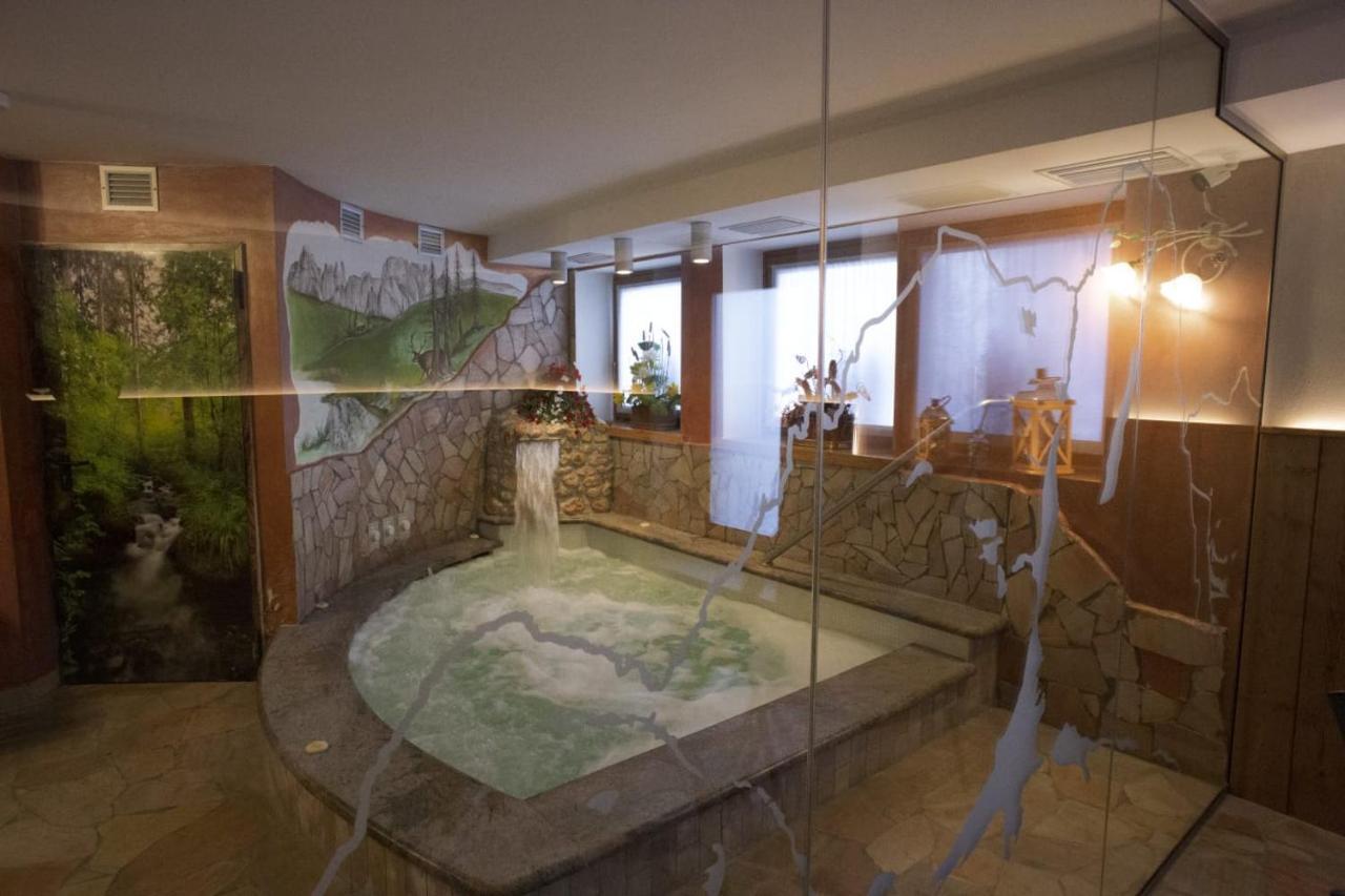 Hotel Fantelli Фолгарида Екстериор снимка