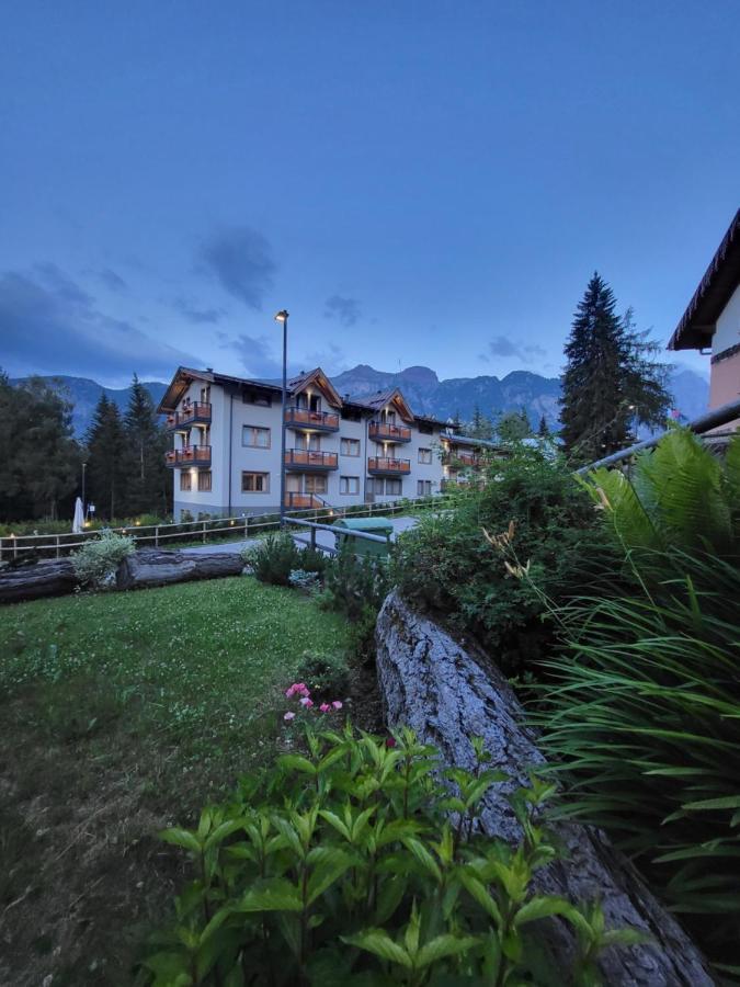 Hotel Fantelli Фолгарида Екстериор снимка