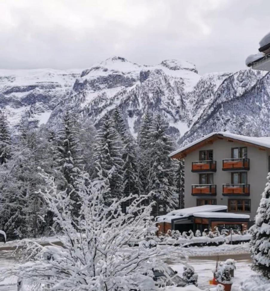 Hotel Fantelli Фолгарида Екстериор снимка