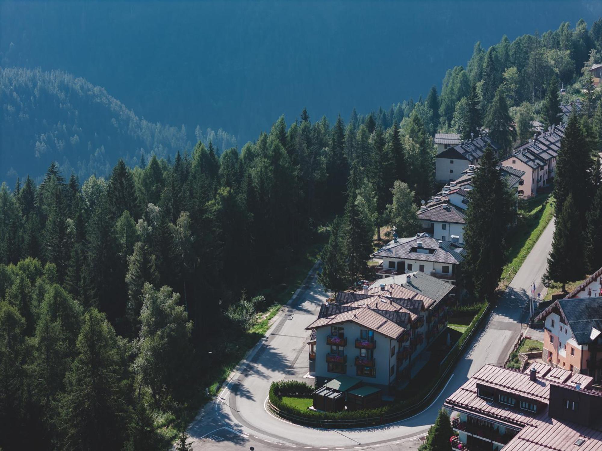 Hotel Fantelli Фолгарида Екстериор снимка